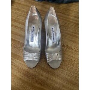 Manolo Blahnik 34 Silver Peep Toe Pumps